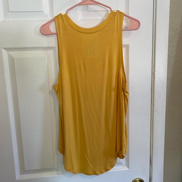 Statement tank - Picture 2 of 3